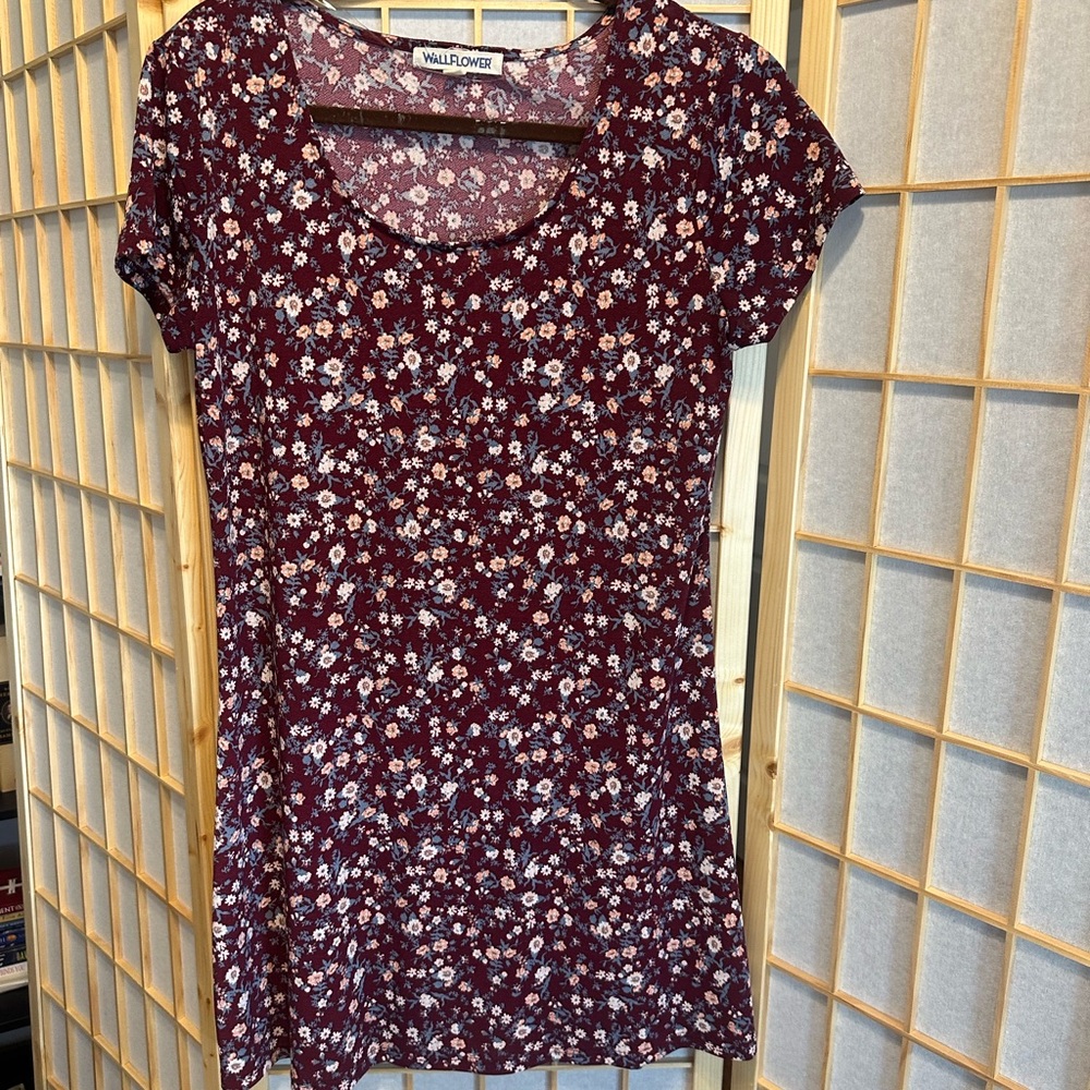 Wallflower Women's Cotton Floral Mini Dress Burgundy